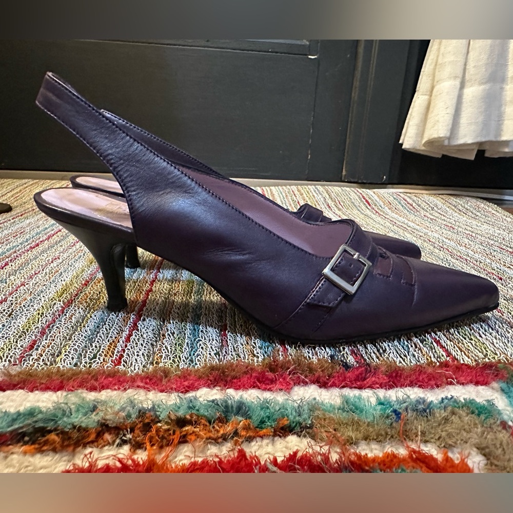 Fluevog VINTAGE EXCELLENT purple pointy slingback heel w/ cutouts & buckle - 9.5 - Picture 3 of 16